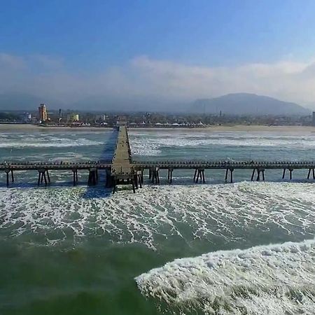 Prx A Praia Com Piscina Mongaguá エクステリア 写真